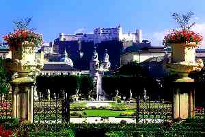 castle-salzburg-mirabellgarden_b&b_elisabeth.jpg