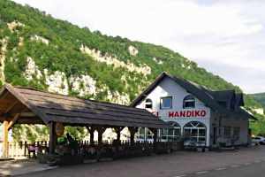 mrkonjic-grad-bosnia-motel-mandiko.jpg